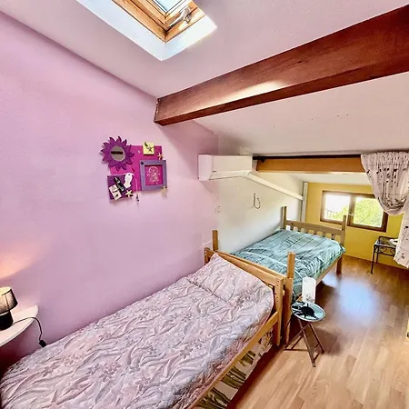 Maison Mitoyenne 3 Pieces Avec Terrasse, A 900m De La - Quartier Calme - 4 Couchages - Confort - Fr-1-229c-96 *